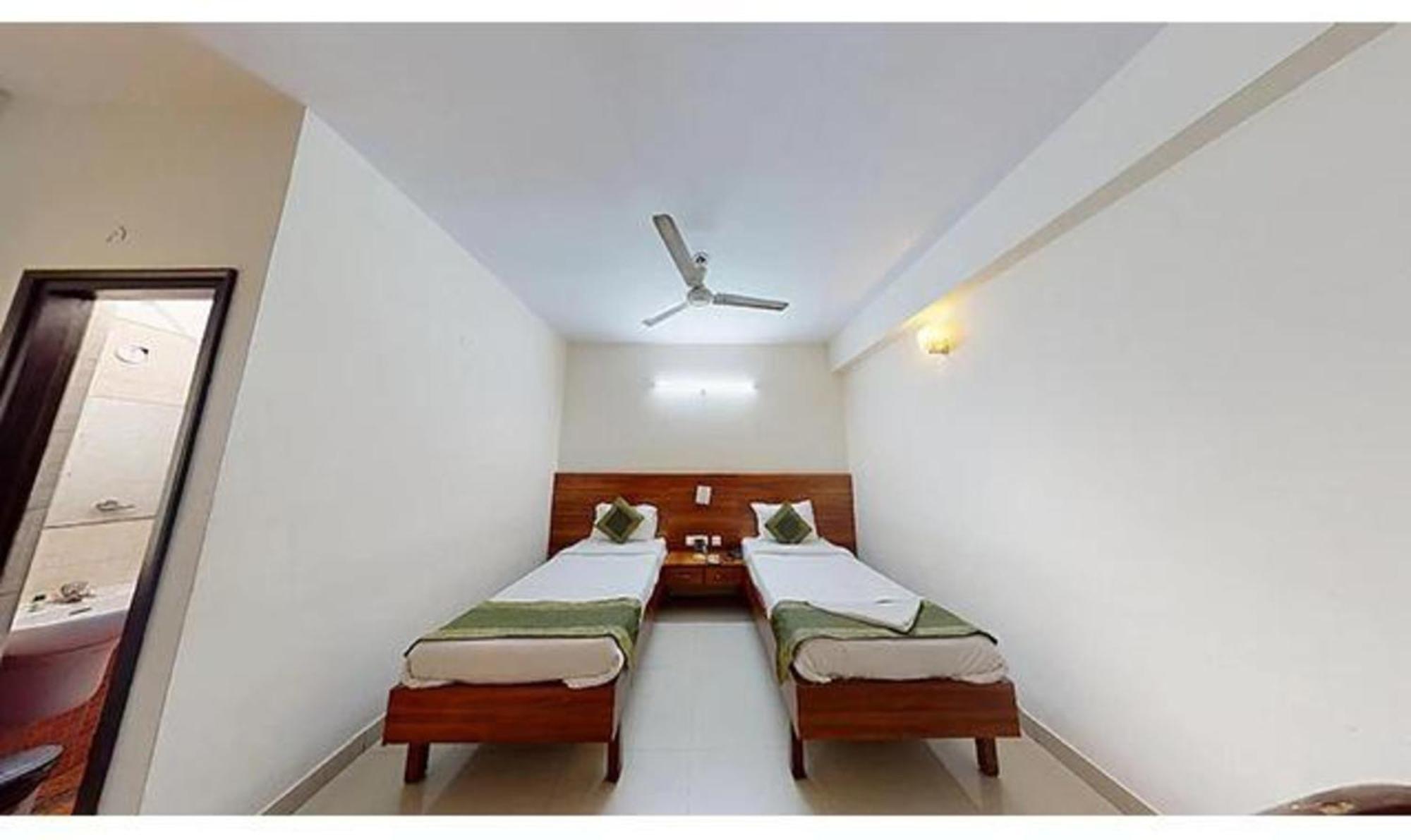 Fabhotel Prime Krrish Inn Hyderabad Exterior foto